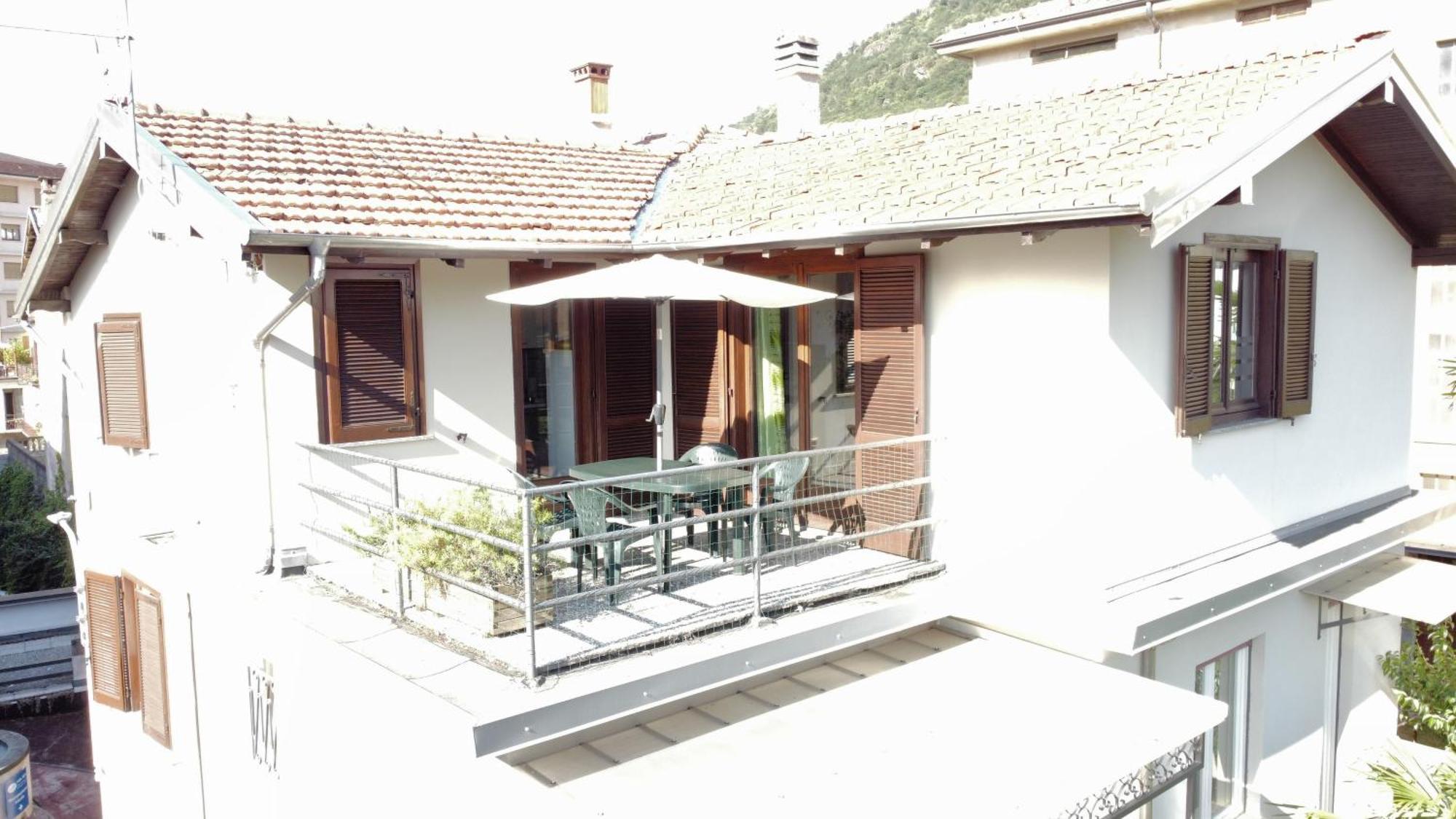 Casa Avezza Lägenhet Omegna Rum bild
