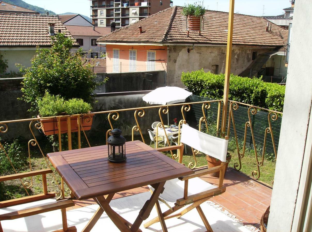 Casa Avezza Lägenhet Omegna Exteriör bild