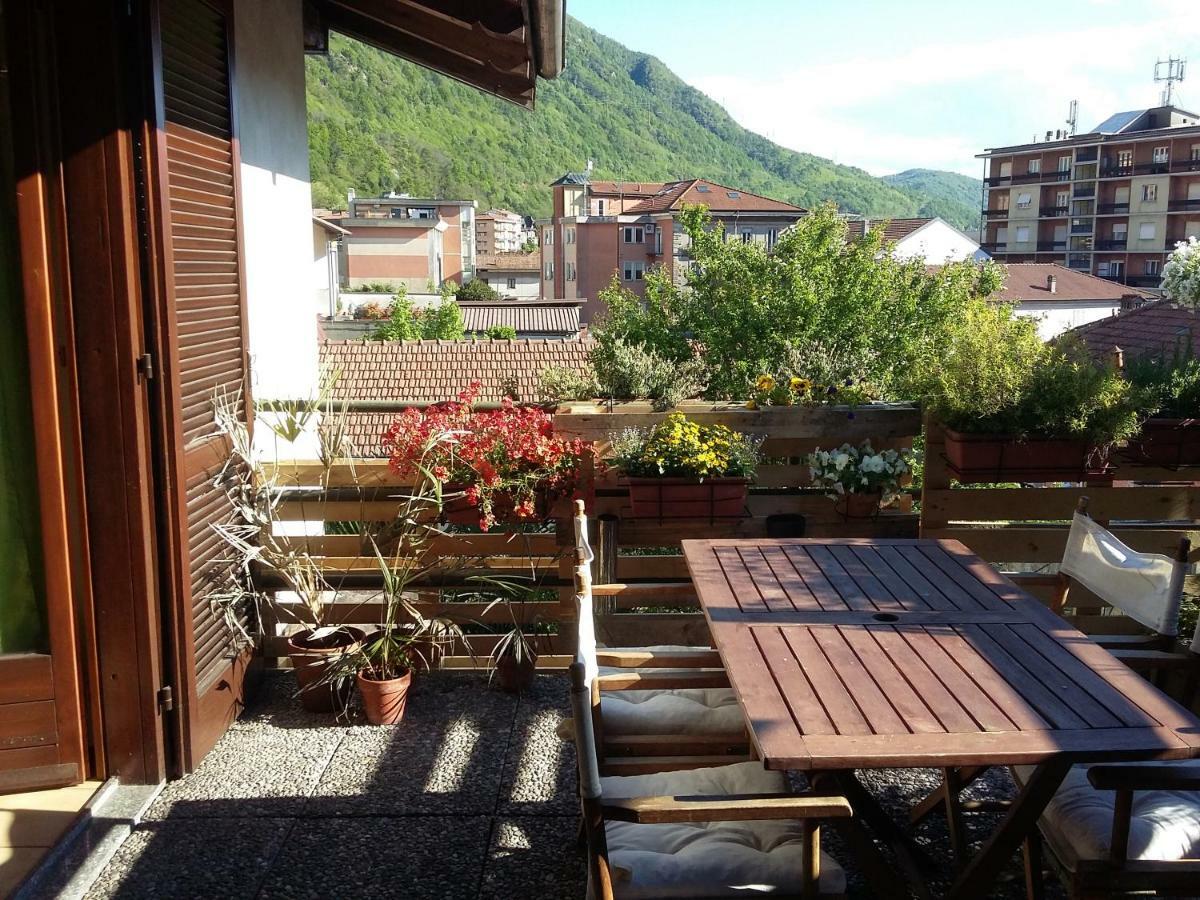Casa Avezza Lägenhet Omegna Exteriör bild