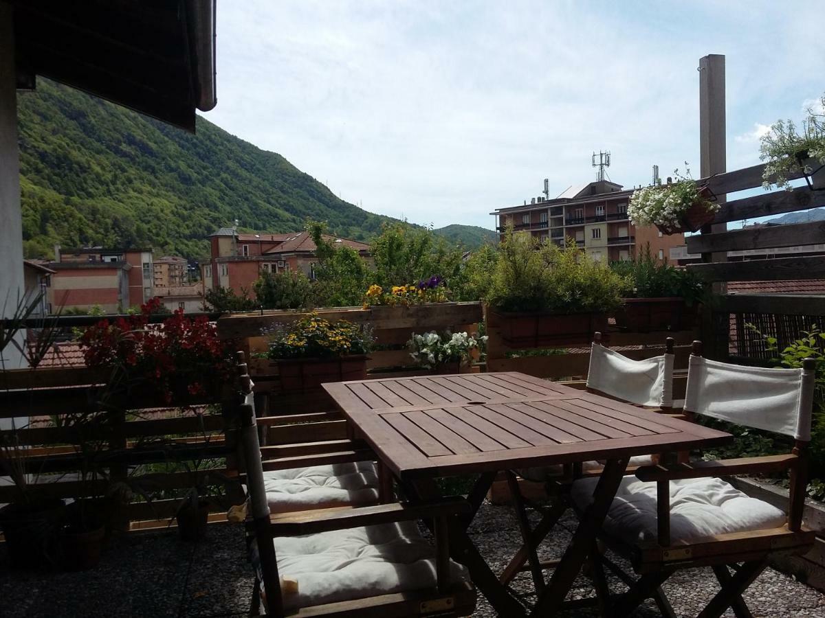 Casa Avezza Lägenhet Omegna Exteriör bild